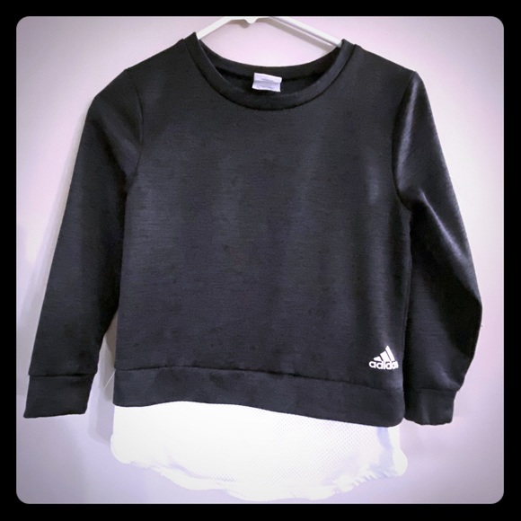 Adidas Sport Blouse Medium Size ⭐️